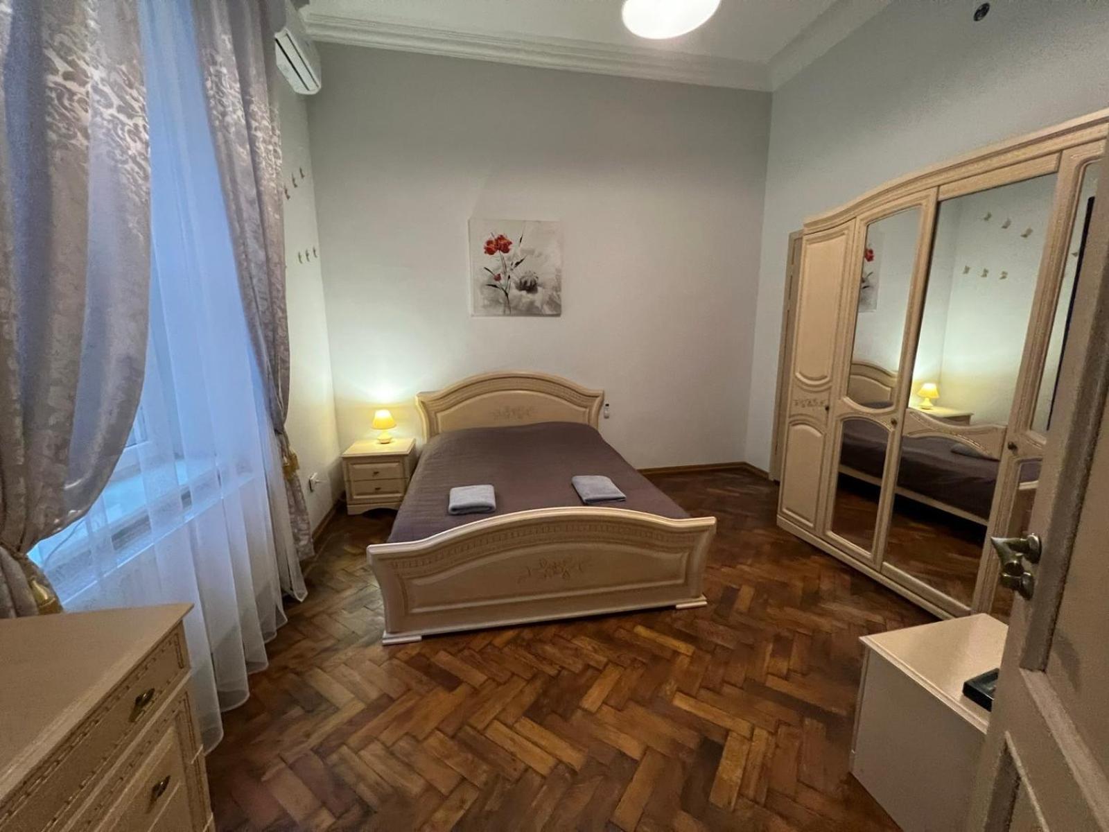 3 Rooms Apartments In The City Centr Lviv Exterior photo